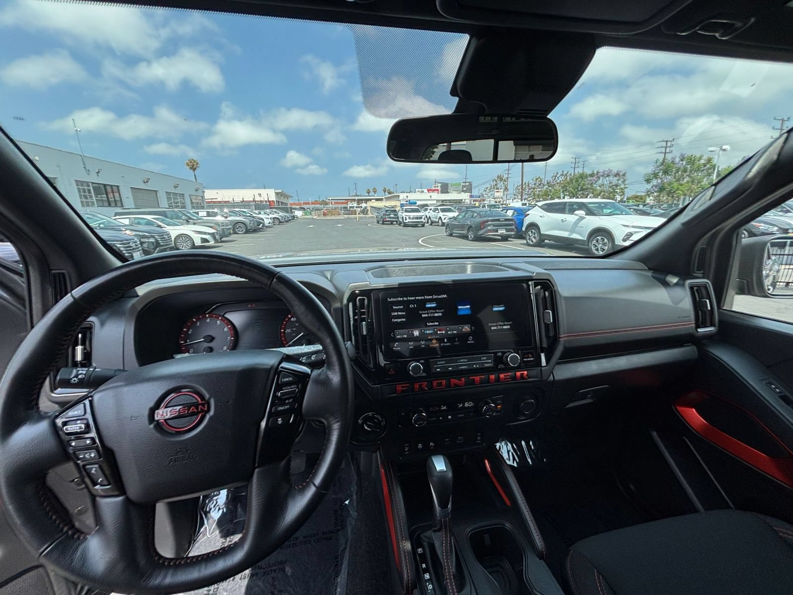 Used 2026 Nissan Frontier PRO-4X AWD/4WD image 33
