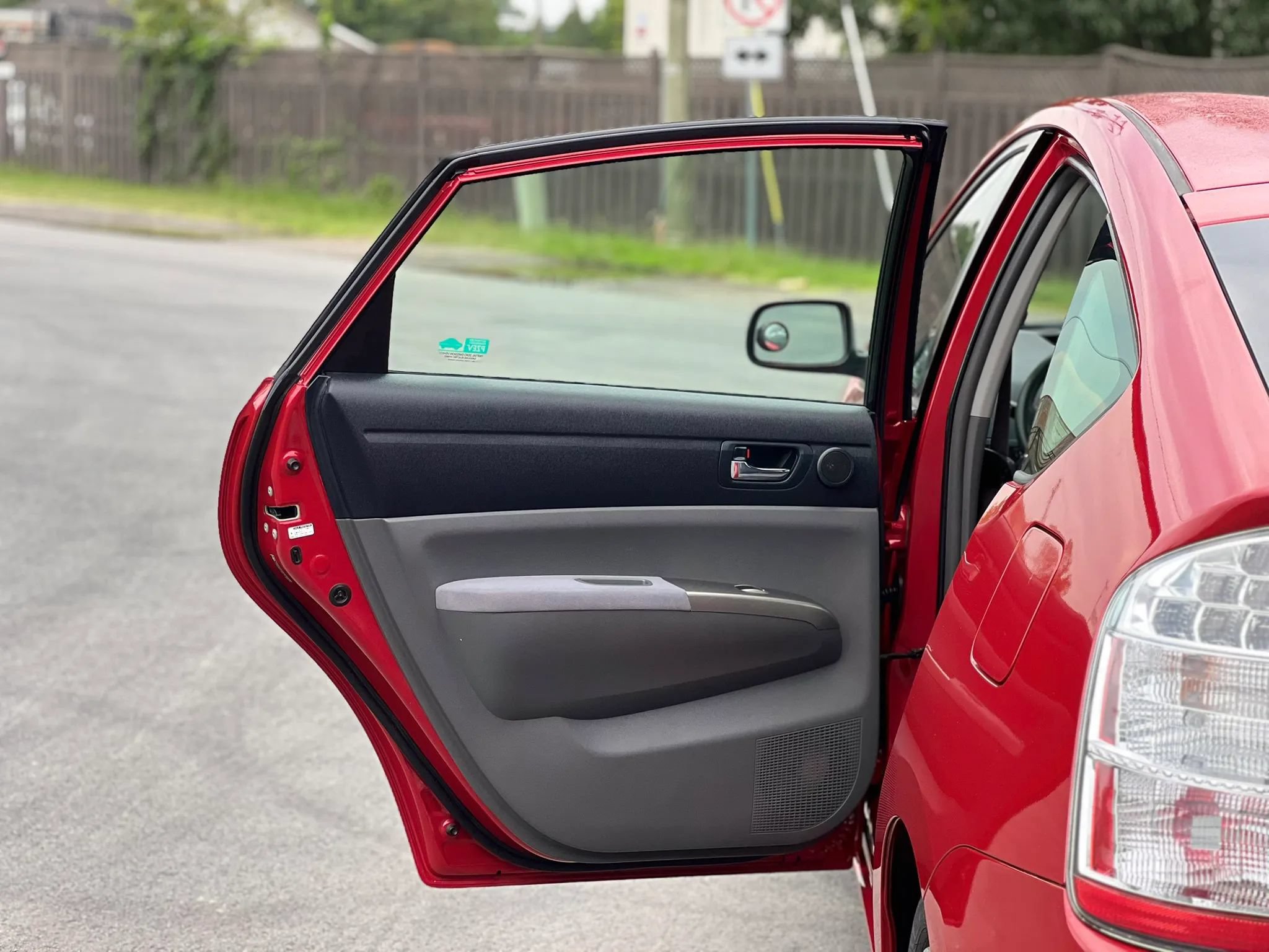 Used 2006 Toyota Prius FWD image 31