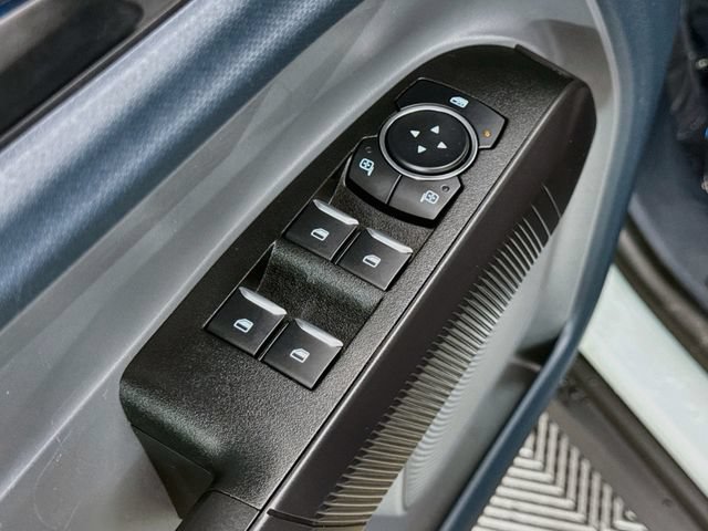 Used 2024 Ford Maverick Lariat w/ Black Appearance Package FWD image 17