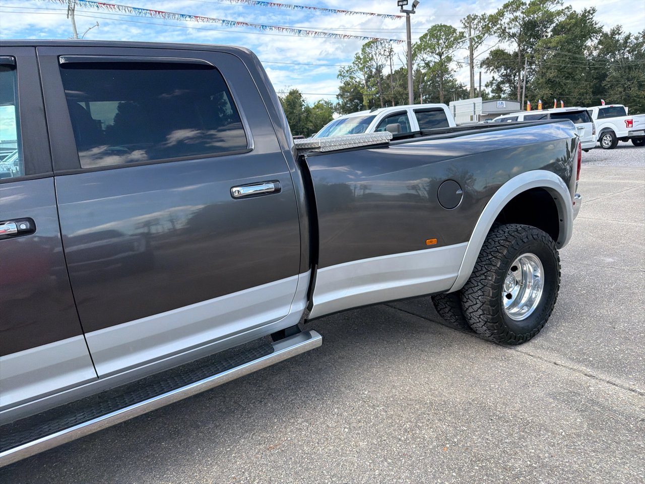 Used 2017 RAM 3500 Laramie image 5