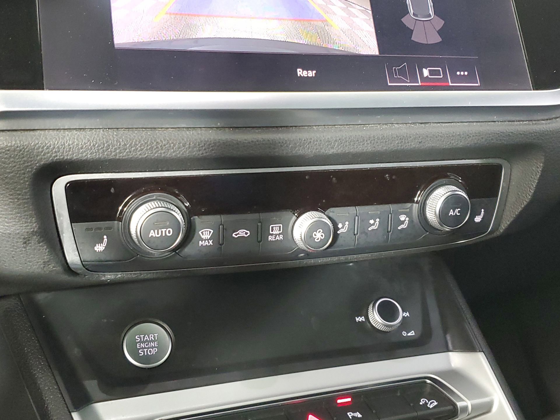 Used 2020 Audi Q3 2.0T Premium w/ Convenience Package image 40