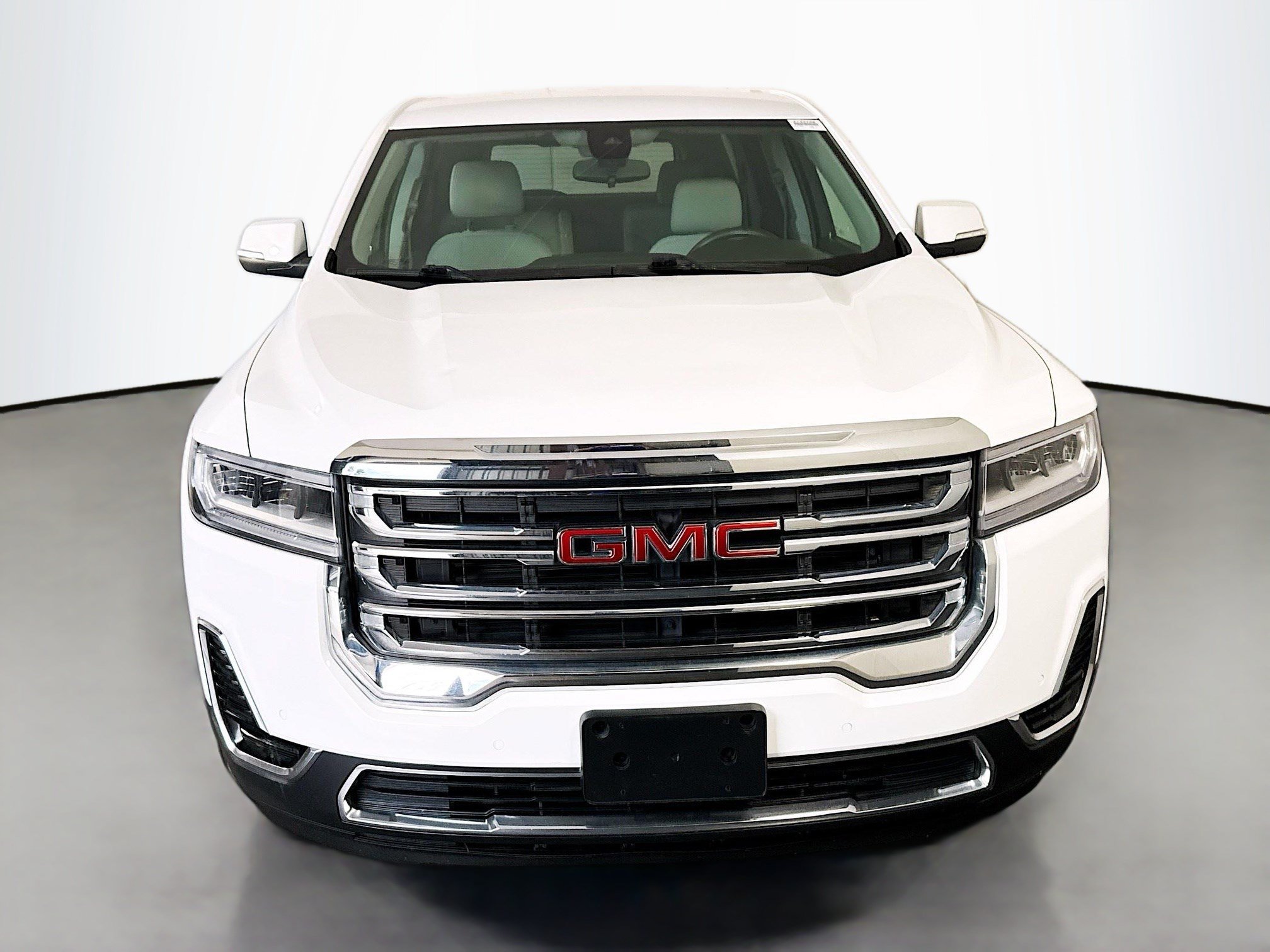 Used 2022 GMC Acadia SLE FWD image 2