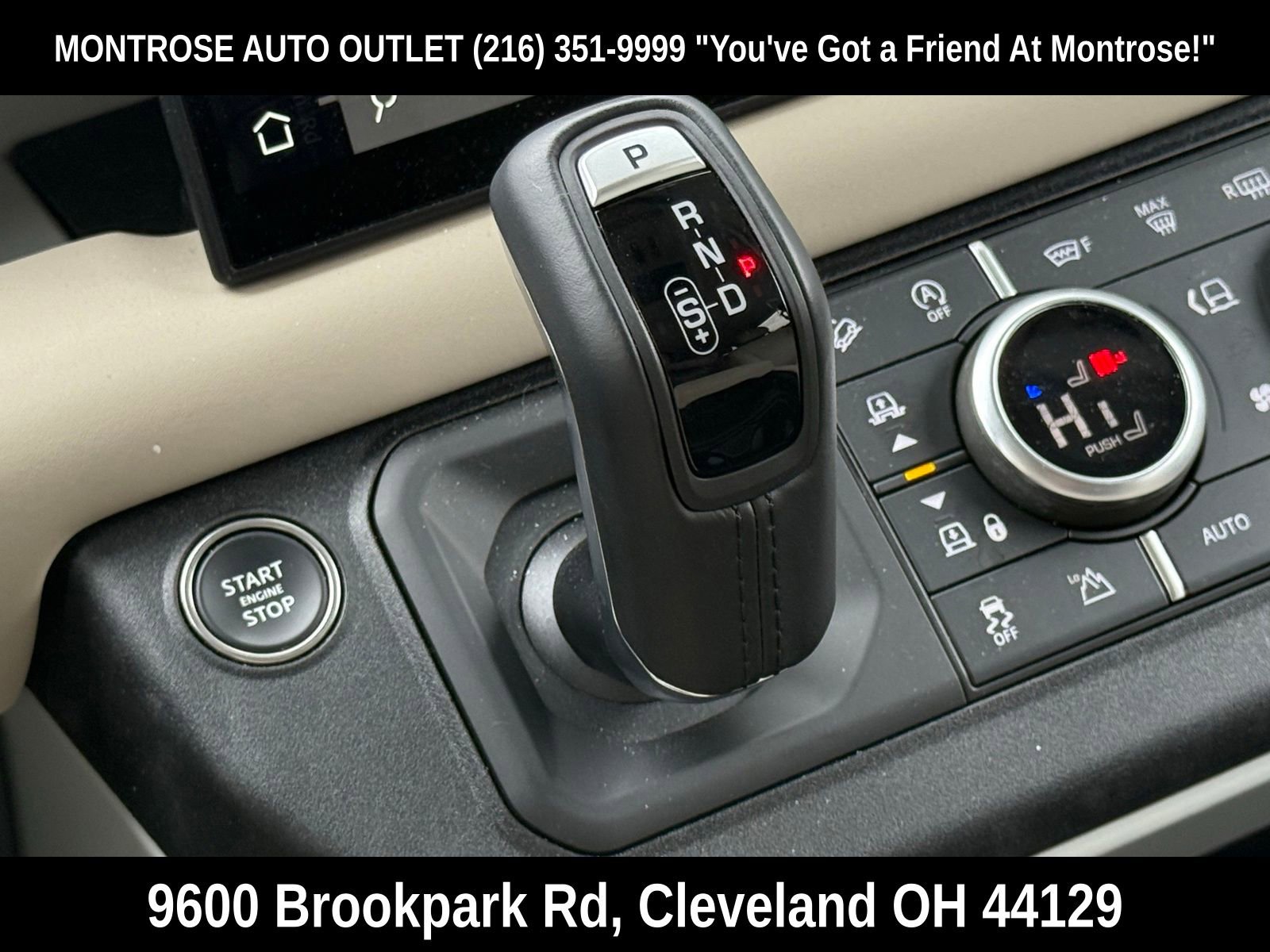 Used 2024 Land Rover Defender 130 S image 26