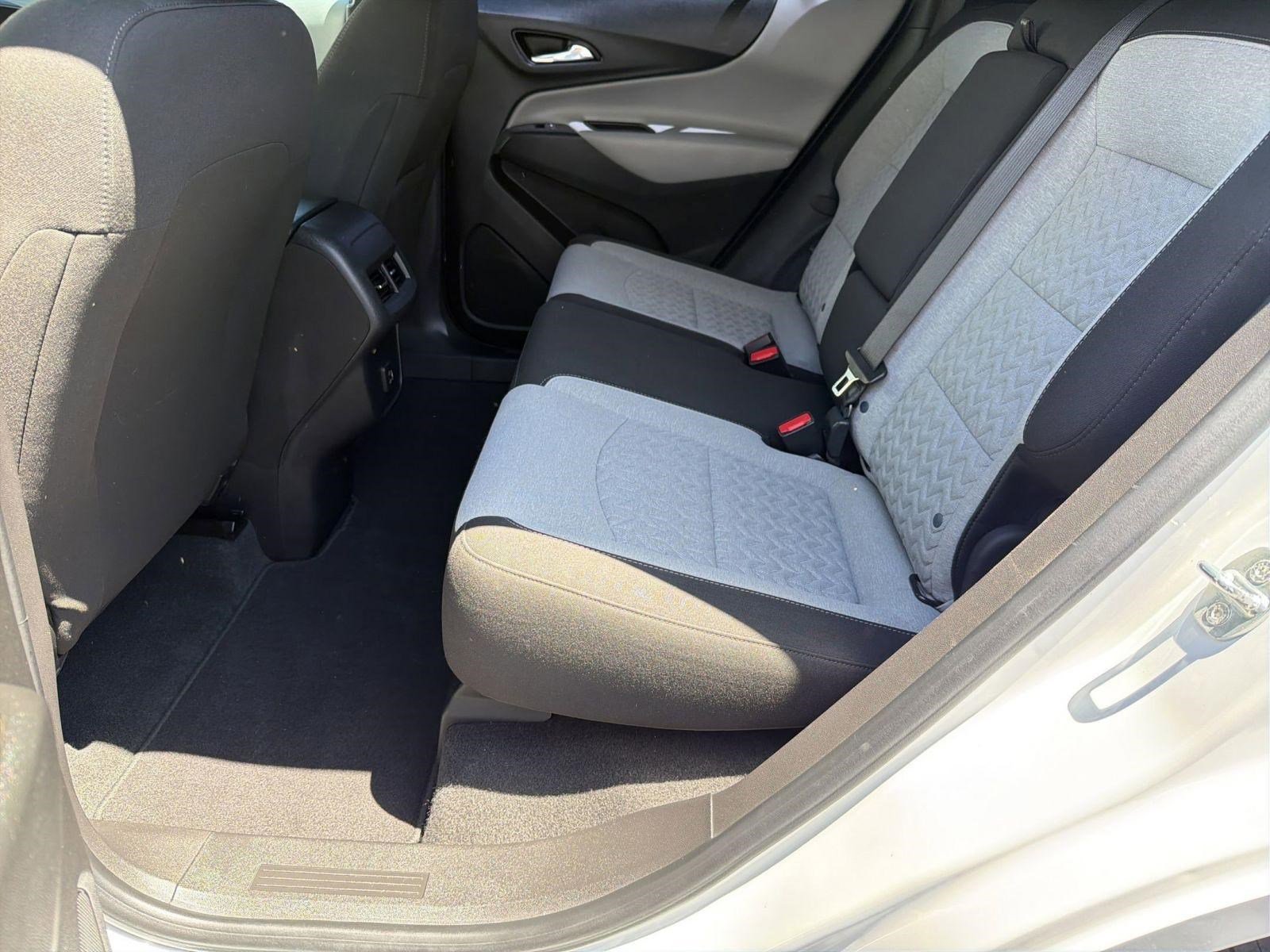 Used 2023 Chevrolet Equinox LS FWD image 14