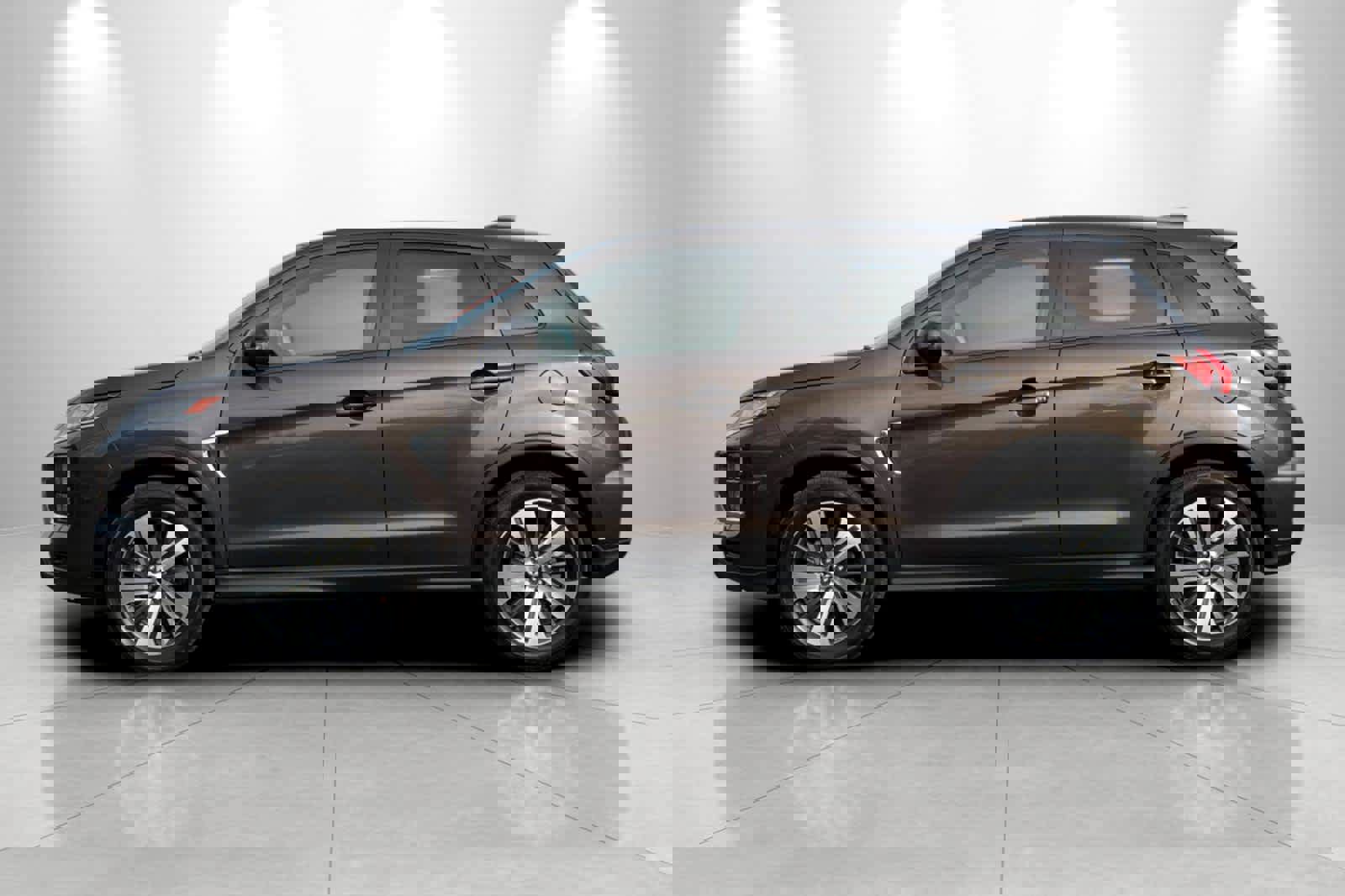 Used 2024 Mitsubishi Outlander Sport SE image 5