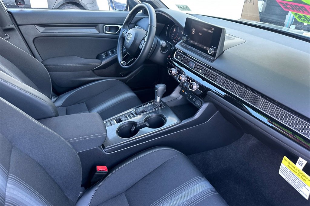 Used 2025 Honda Civic Sport image 13