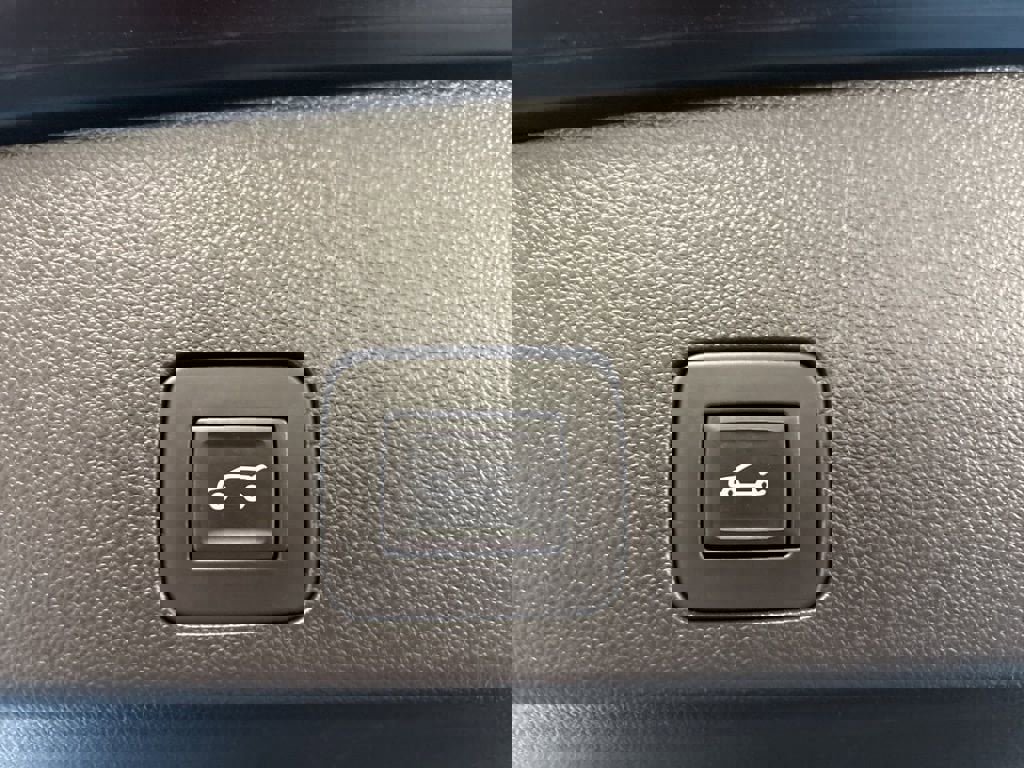 Used 2023 Buick Encore GX Select w/ Sport Touring Package image 9