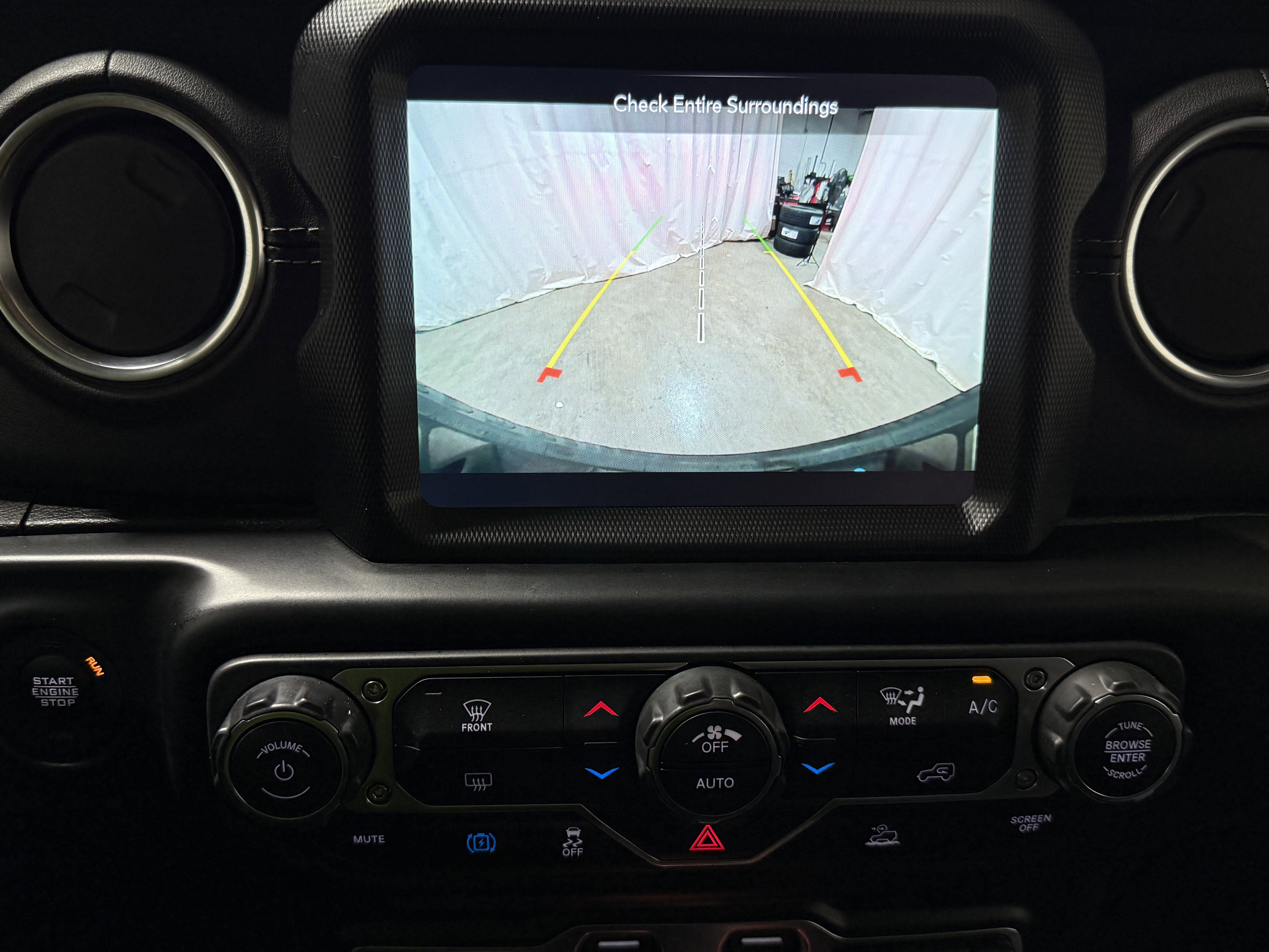 Used 2022 Jeep Wrangler Unlimited Sahara image 22