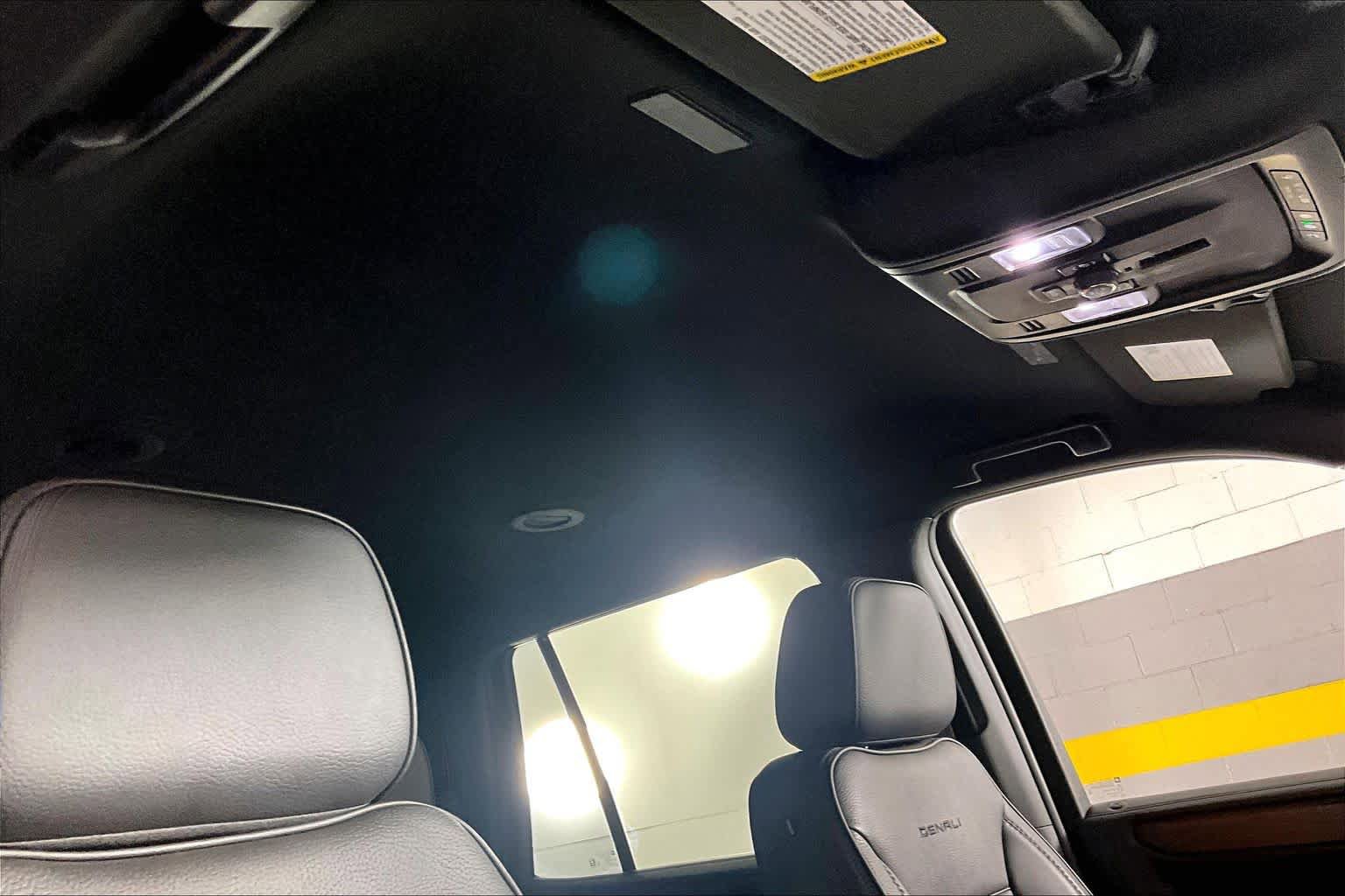 Certified 2025 GMC Yukon Denali AWD/4WD image 14