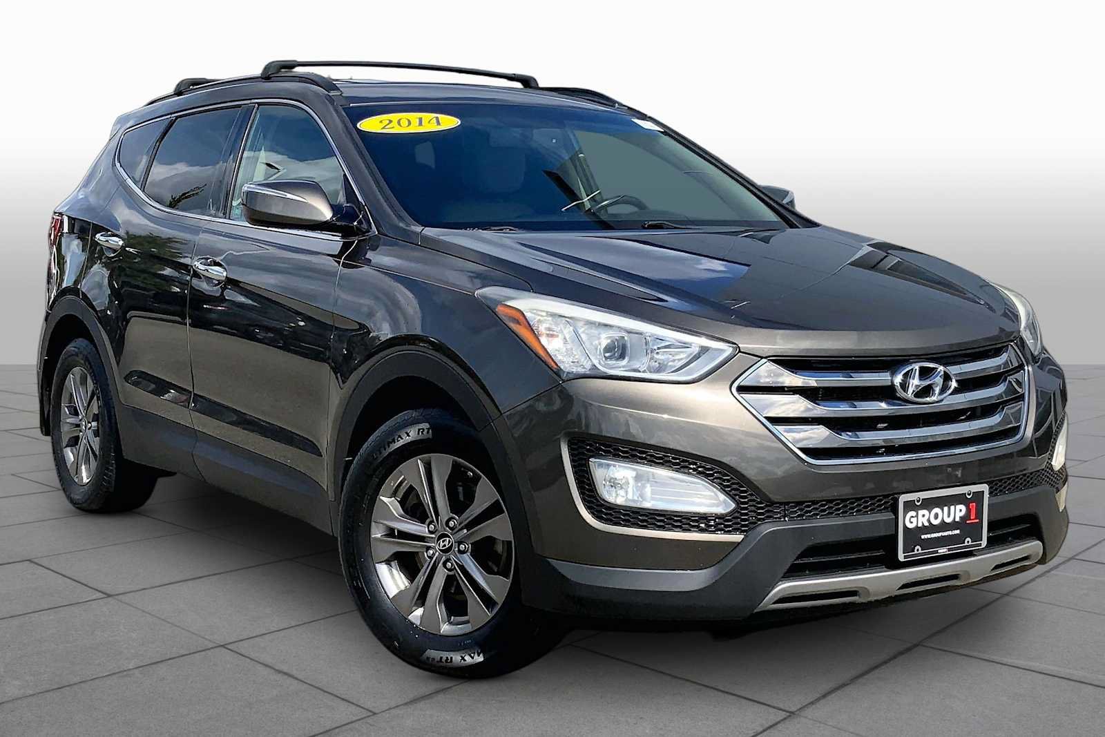 Used 2014 Hyundai Santa Fe Sport w/ Premium Equipment Package 03 AWD/4WD image 2