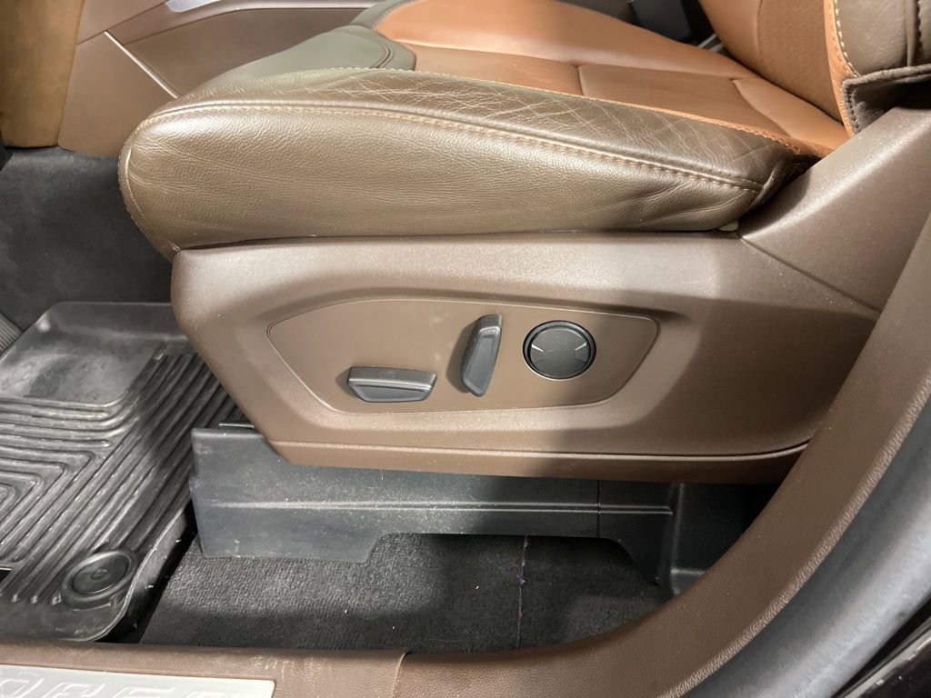 Used 2022 Ford Explorer King Ranch w/ Technology Package image 24