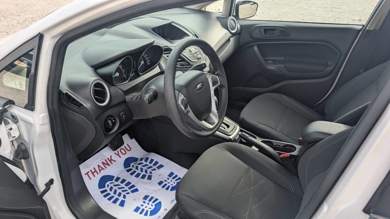Used 2017 Ford Fiesta SE image 13