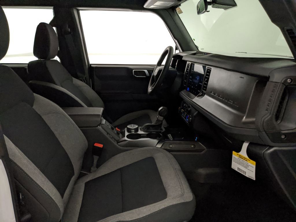 New 2025 Ford Bronco 4-Door image 26