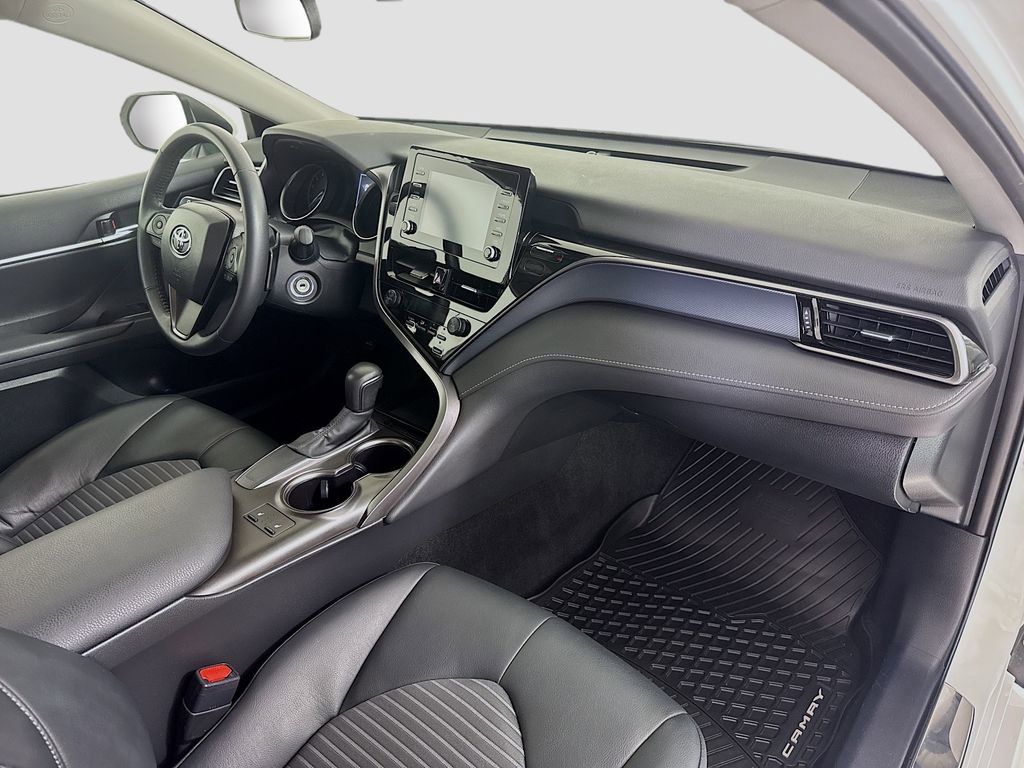 Used 2024 Toyota Camry SE FWD image 29