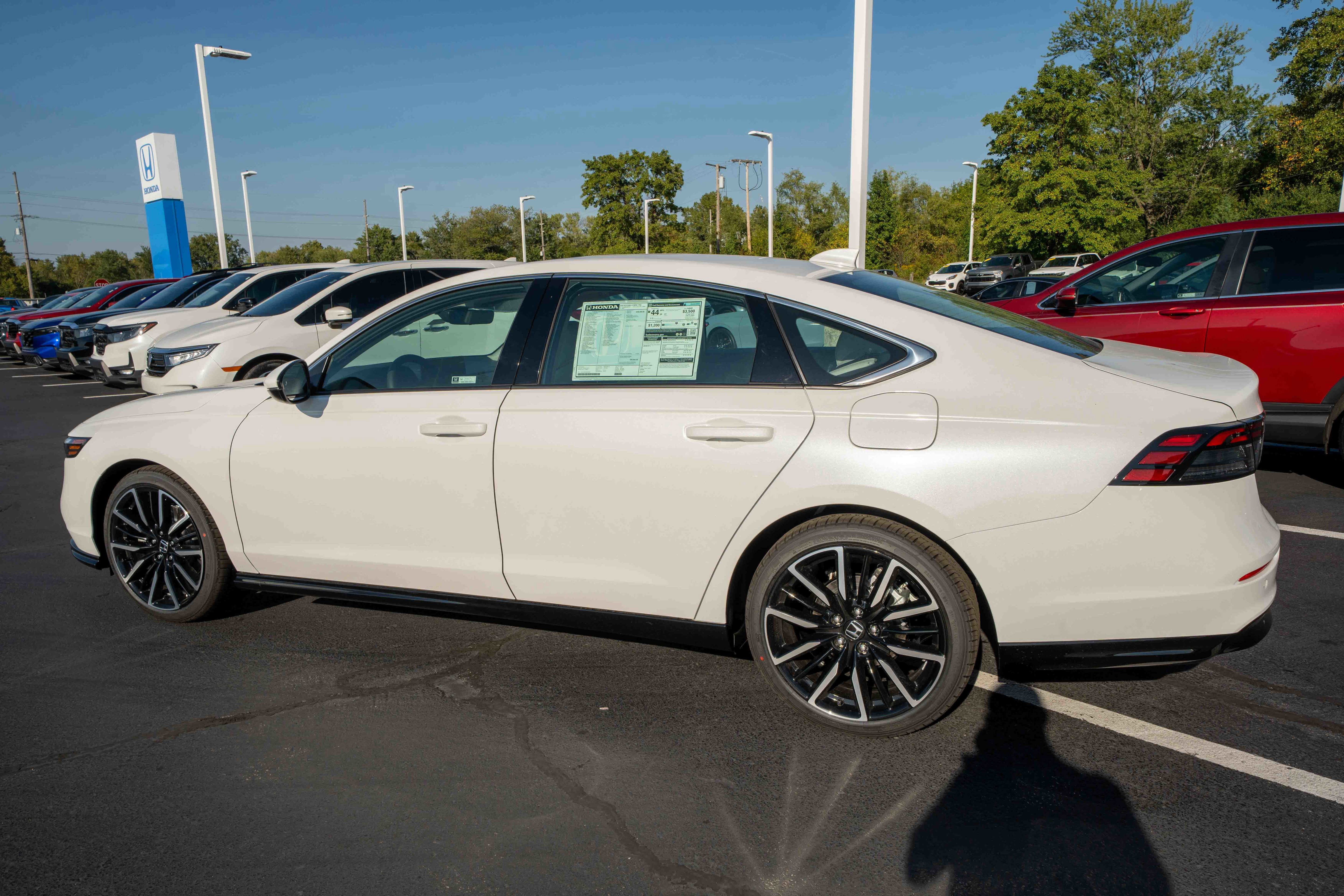 New 2025 Honda Accord Touring image 4