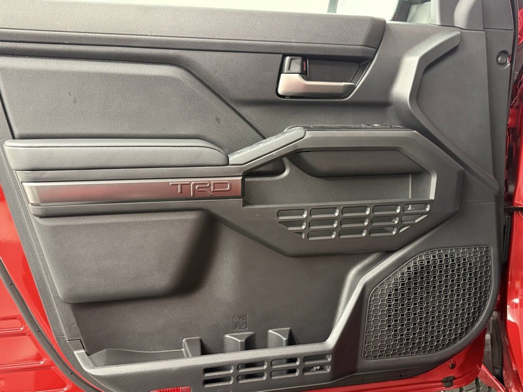 Used 2025 Toyota Tacoma TRD Off-Road image 13