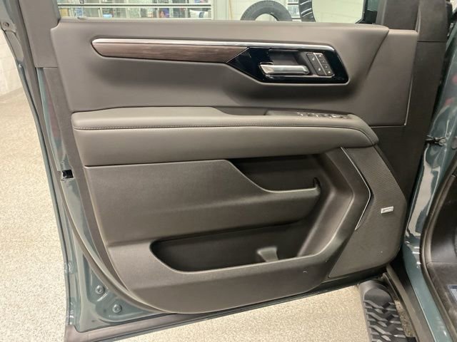 New 2026 Chevrolet Suburban Z71 w/ Comfort Package image 29