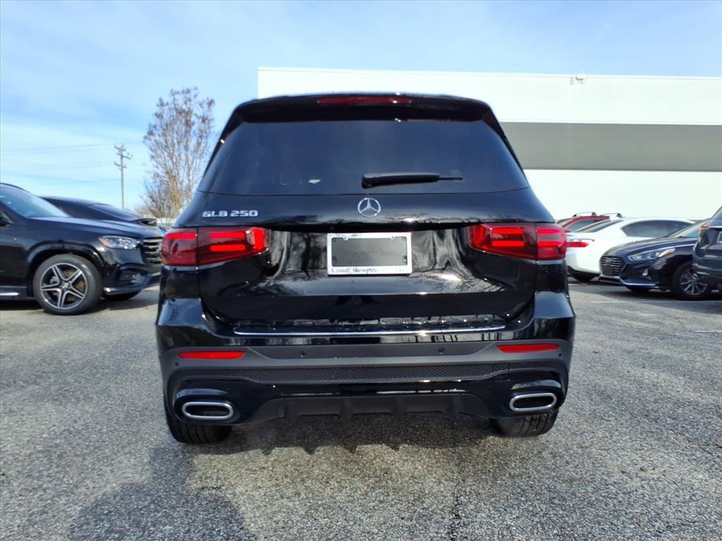 New 2026 Mercedes-Benz GLB 250 image 5