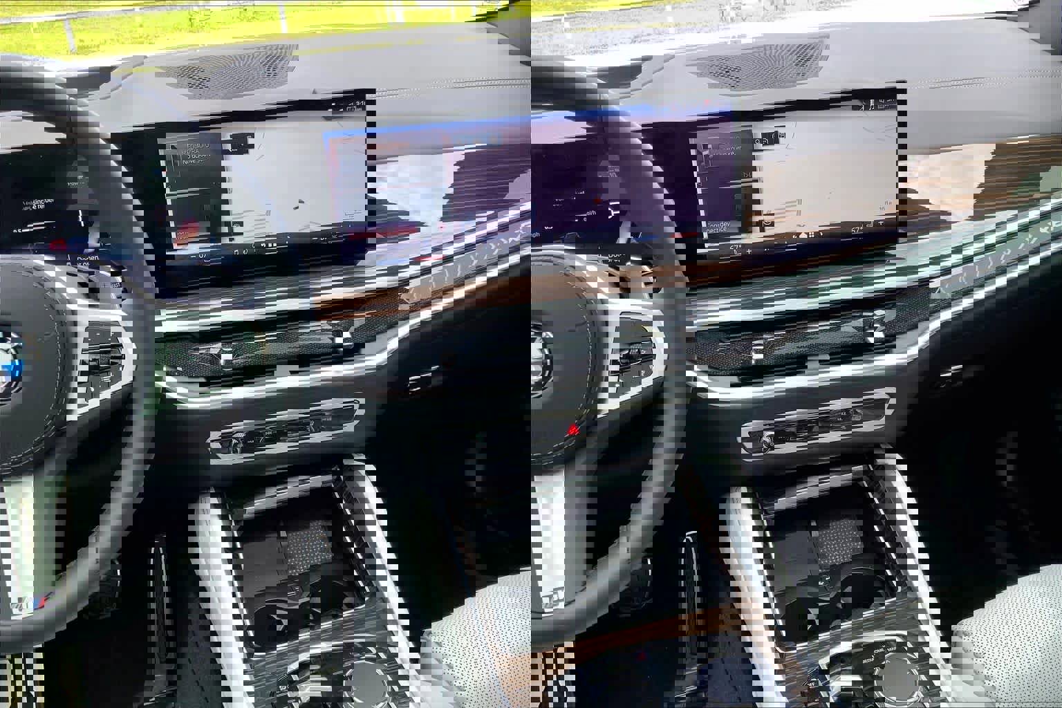 Certified 2024 BMW X6 xDrive40i w/ Premium Package image 6