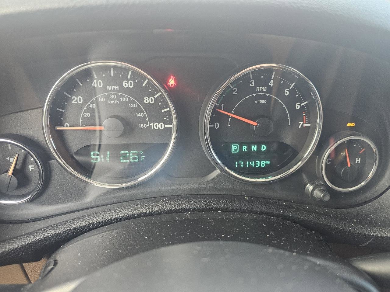 Used 2015 Jeep Wrangler Unlimited Sahara w/ Max Tow Package image 12