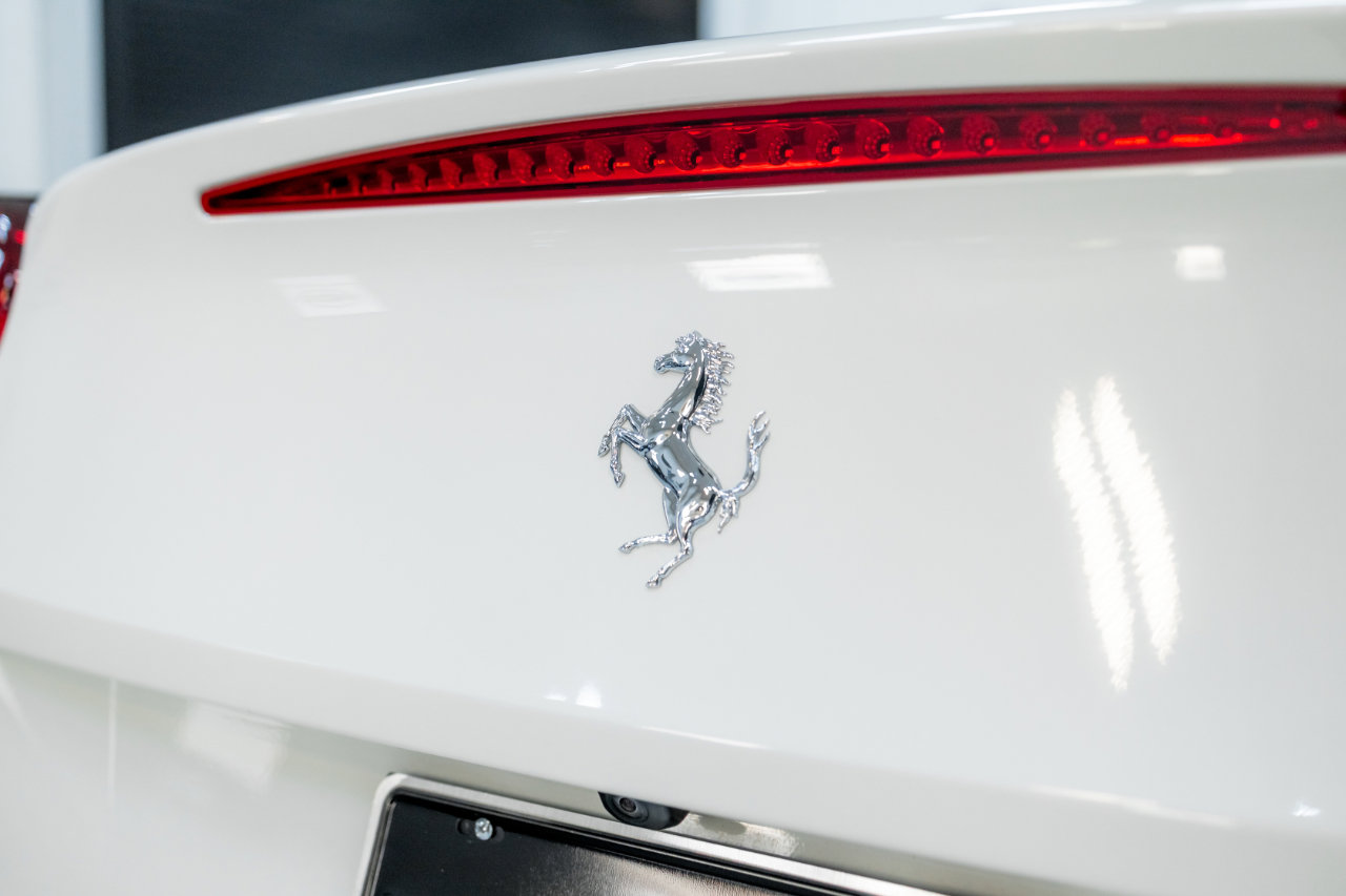 Used 2016 Ferrari California T image 28