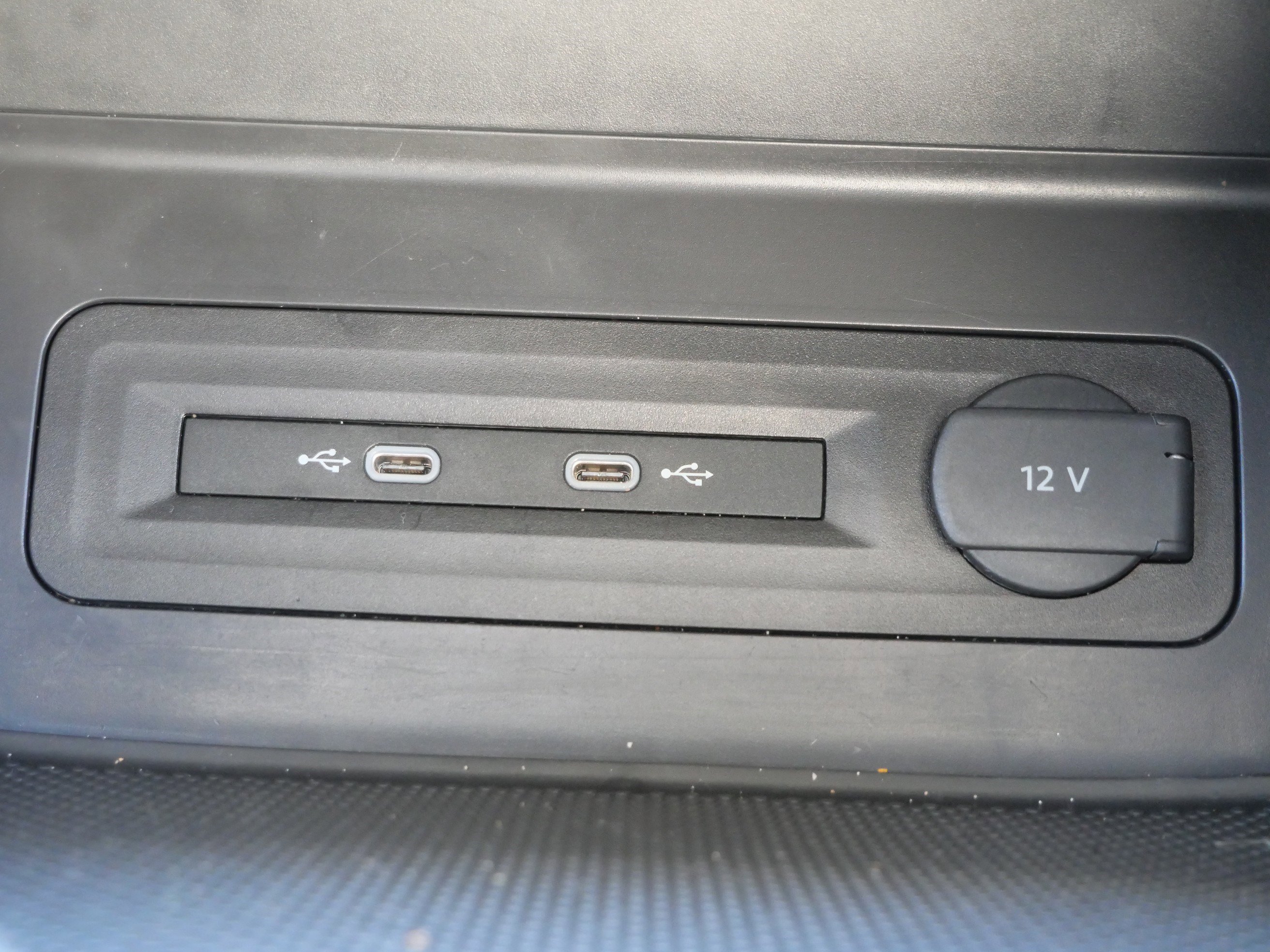 Used 2022 Volkswagen Atlas SE image 29