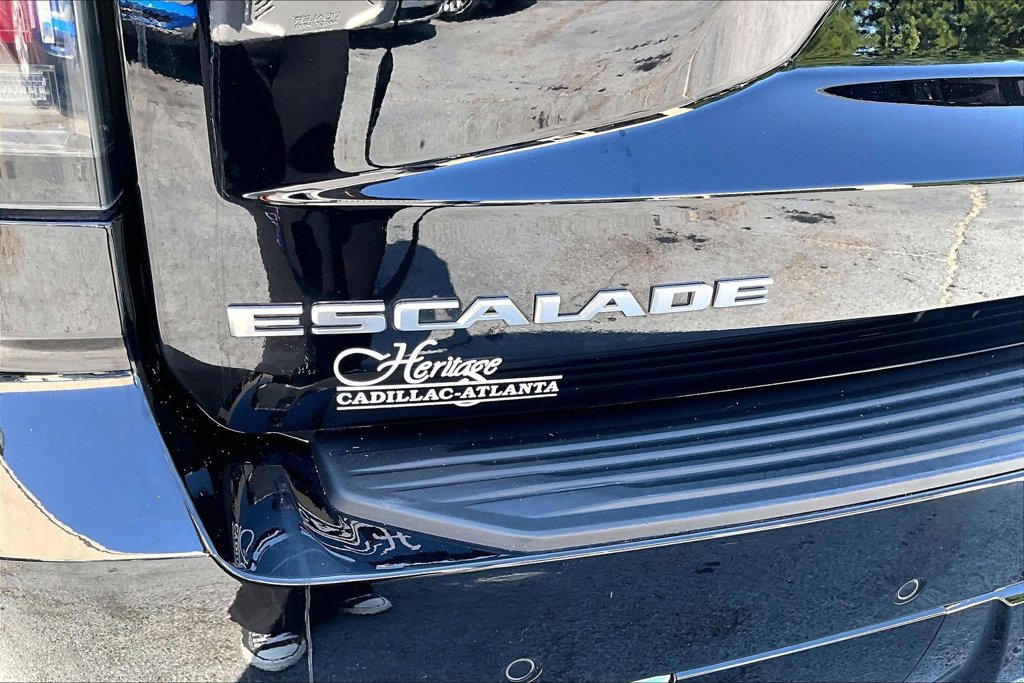 Certified 2026 Cadillac Escalade Luxury AWD/4WD image 24
