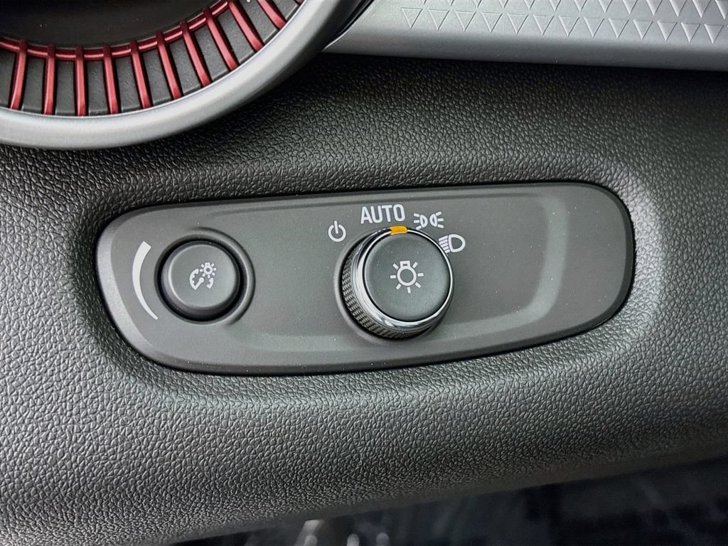 New 2026 Chevrolet Trax RS w/ Driver Confidence Package FWD image 11