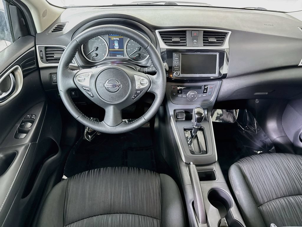 Used 2019 Nissan Sentra SV w/ Special Edition Package FWD image 3