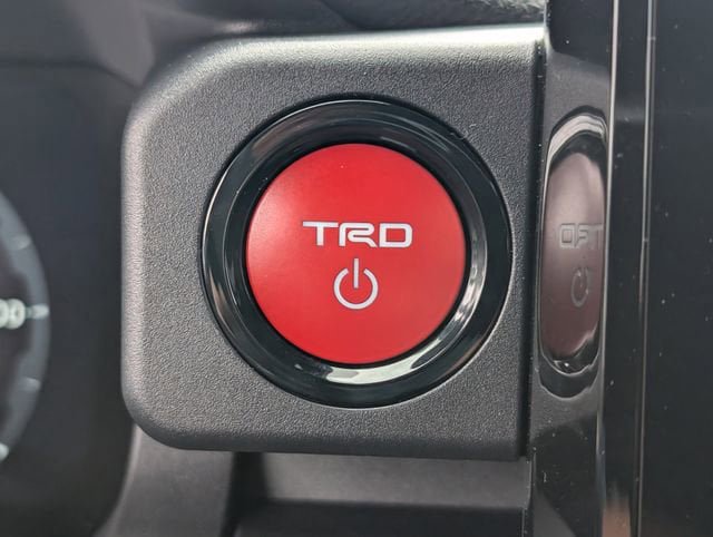New 2026 Toyota 4Runner TRD Off-Road Premium AWD/4WD image 15