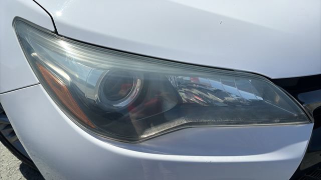 Used 2016 Toyota Camry SE image 11