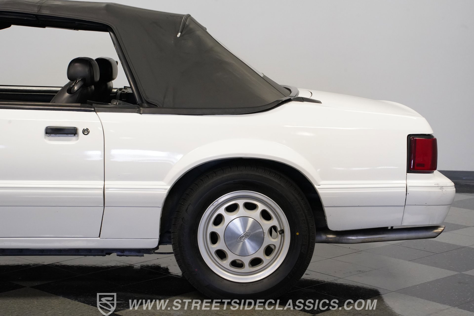Used 1987 Ford Mustang LX image 25