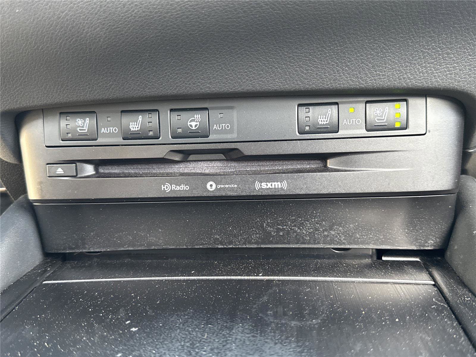 Used 2022 Lexus ES 300h w/ Premium Package FWD image 8