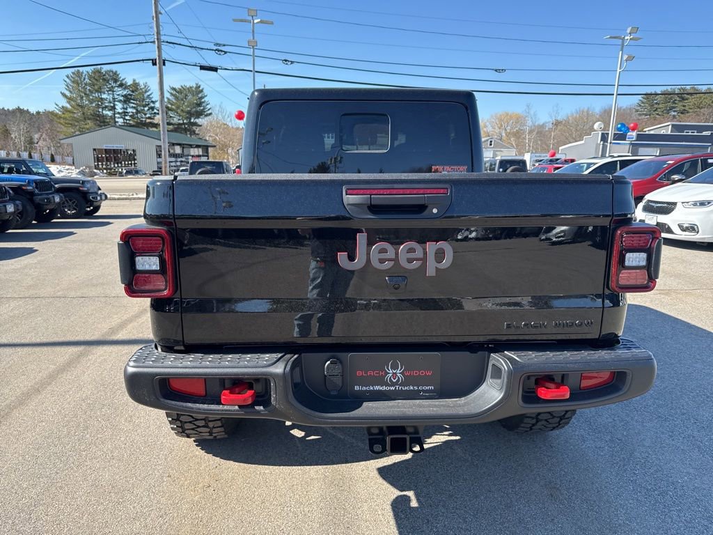 New 2026 Jeep Gladiator Rubicon w/ Technology Group AWD/4WD image 4
