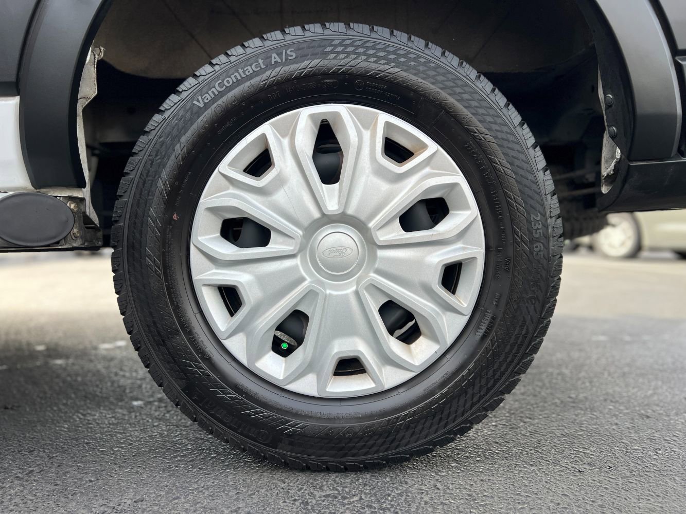 Used 2022 Ford Transit 250 Low Roof w/ Exterior Upgrade Package image 27