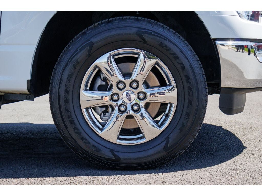 Used 2022 Ford F150 Lariat AWD/4WD image 9