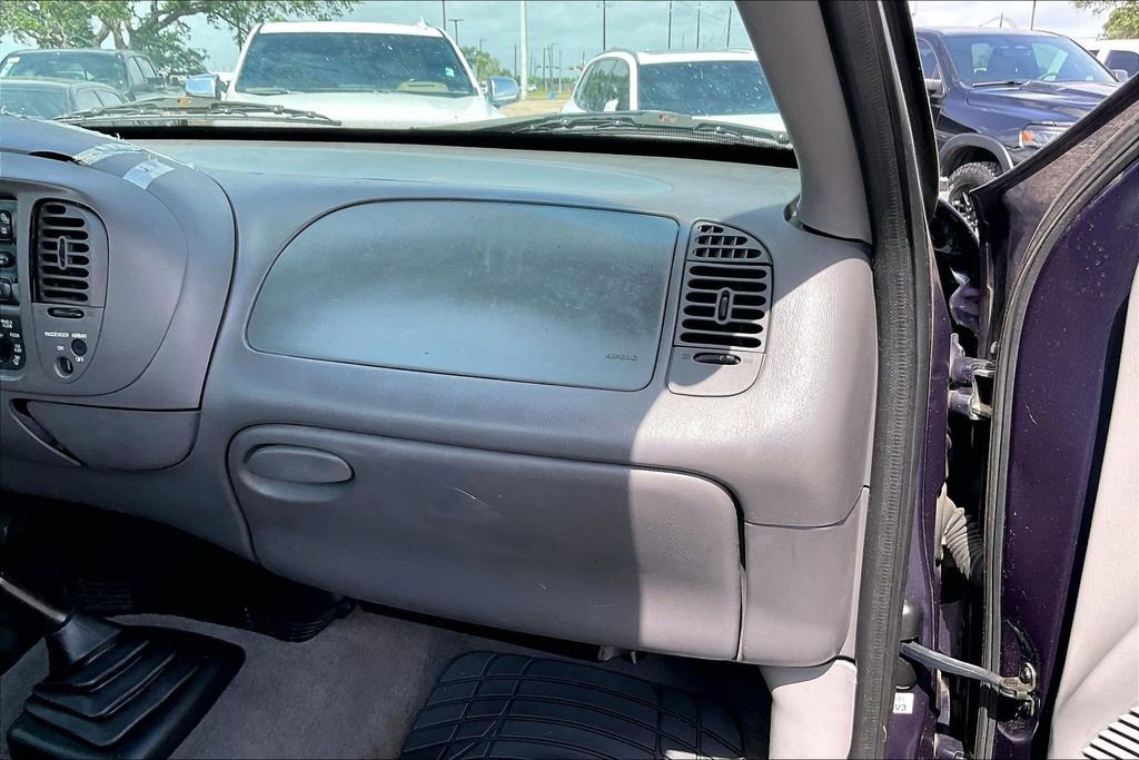 Used 2000 Ford F150 XL RWD image 15