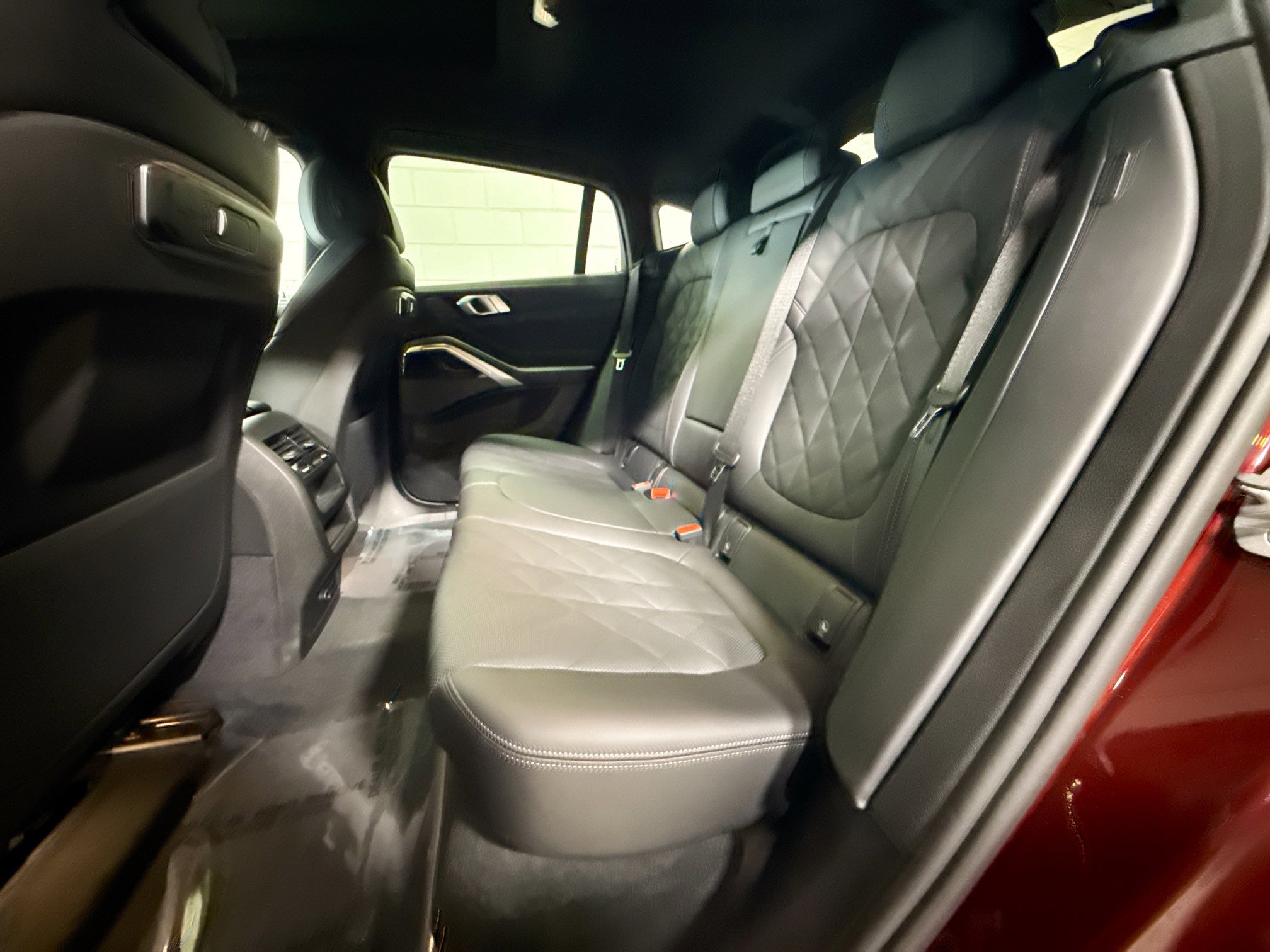 Used 2025 BMW X6 xDrive40i w/ Premium Package image 21