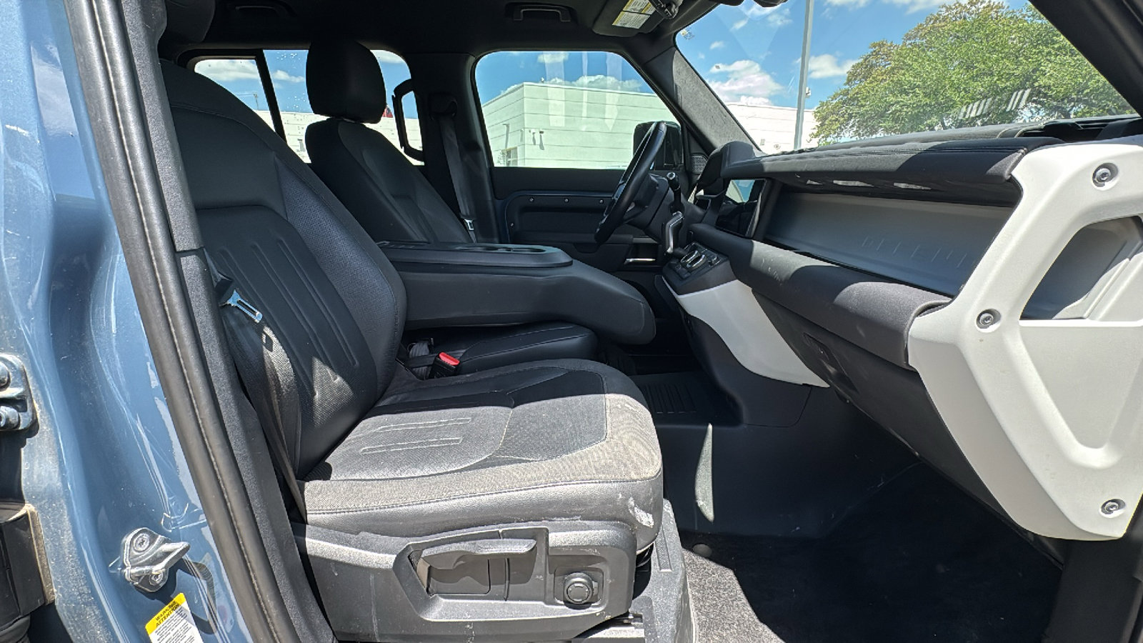 Used 2021 Land Rover Defender 110 S image 28