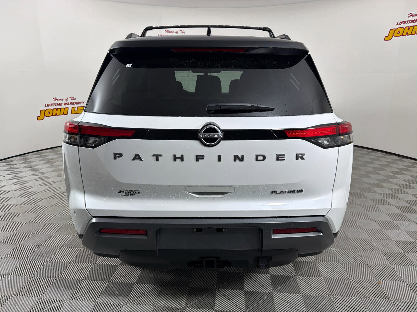 New 2026 Nissan Pathfinder Platinum w/ Cargo Package image 4
