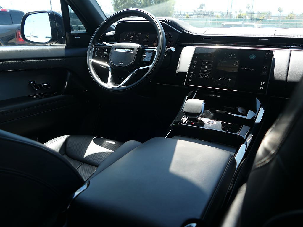 Used 2024 Land Rover Range Rover Sport SE AWD/4WD image 23