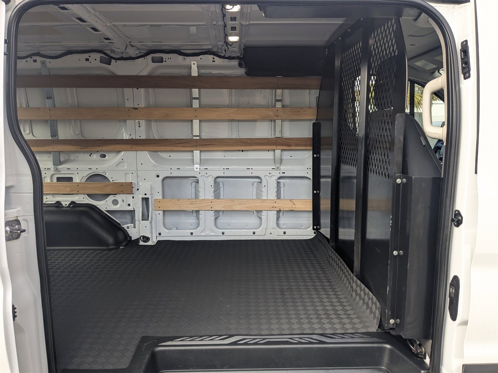 Used 2024 Ford Transit 250 Low Roof w/ Exterior Upgrade Package image 15