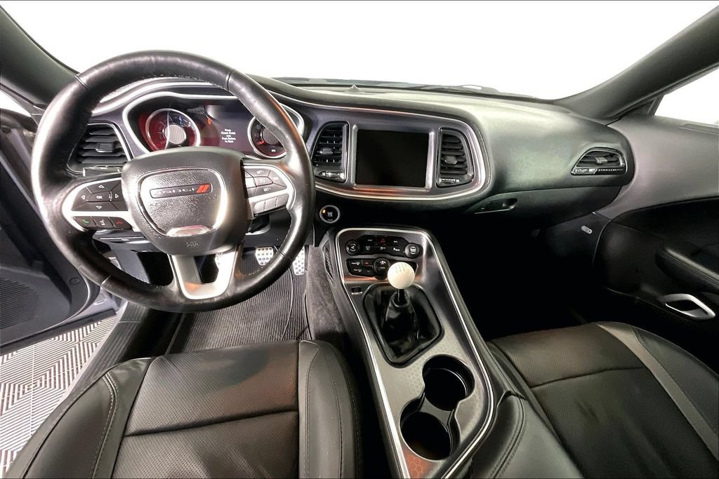 Used 2016 Dodge Challenger R/T Plus RWD image 18