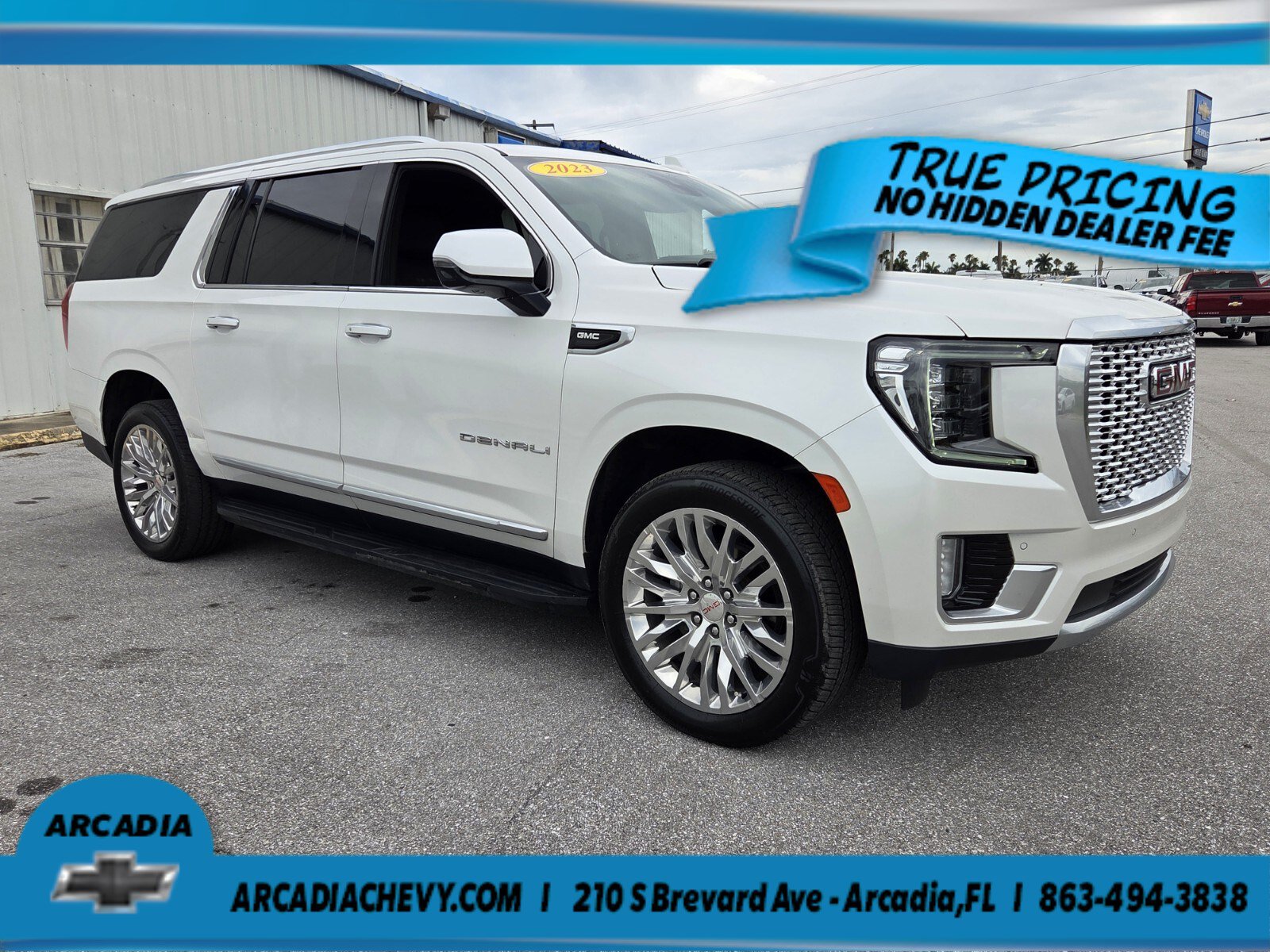 Used 2023 GMC Yukon XL Denali w/ Max Trailering Package AWD/4WD image 7