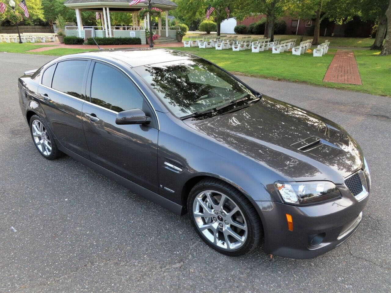 Used 2009 Pontiac G8 GXP RWD image 32