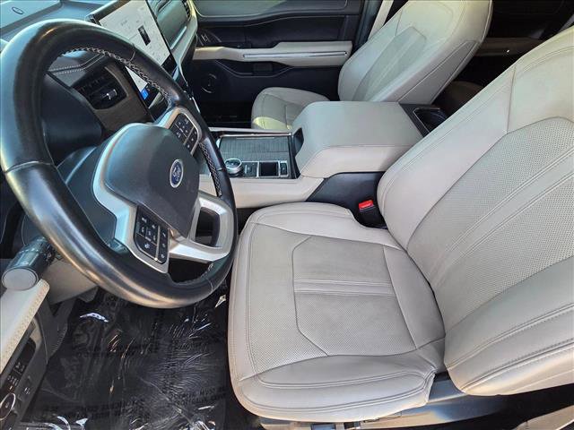 Used 2023 Ford Expedition Limited image 15