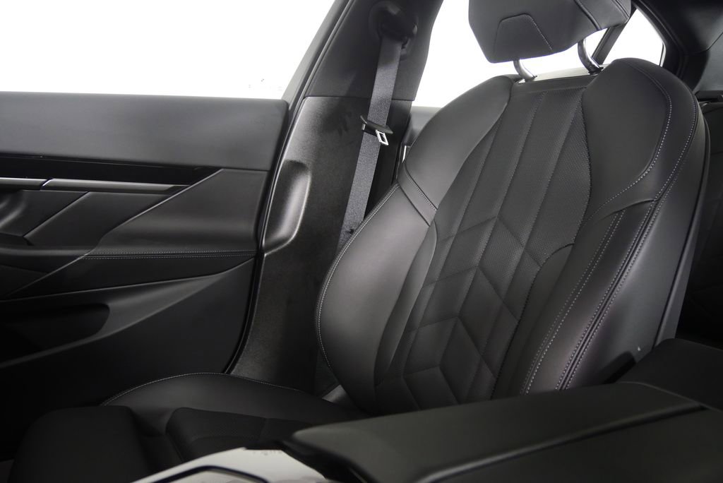 Certified 2024 BMW 530i image 25