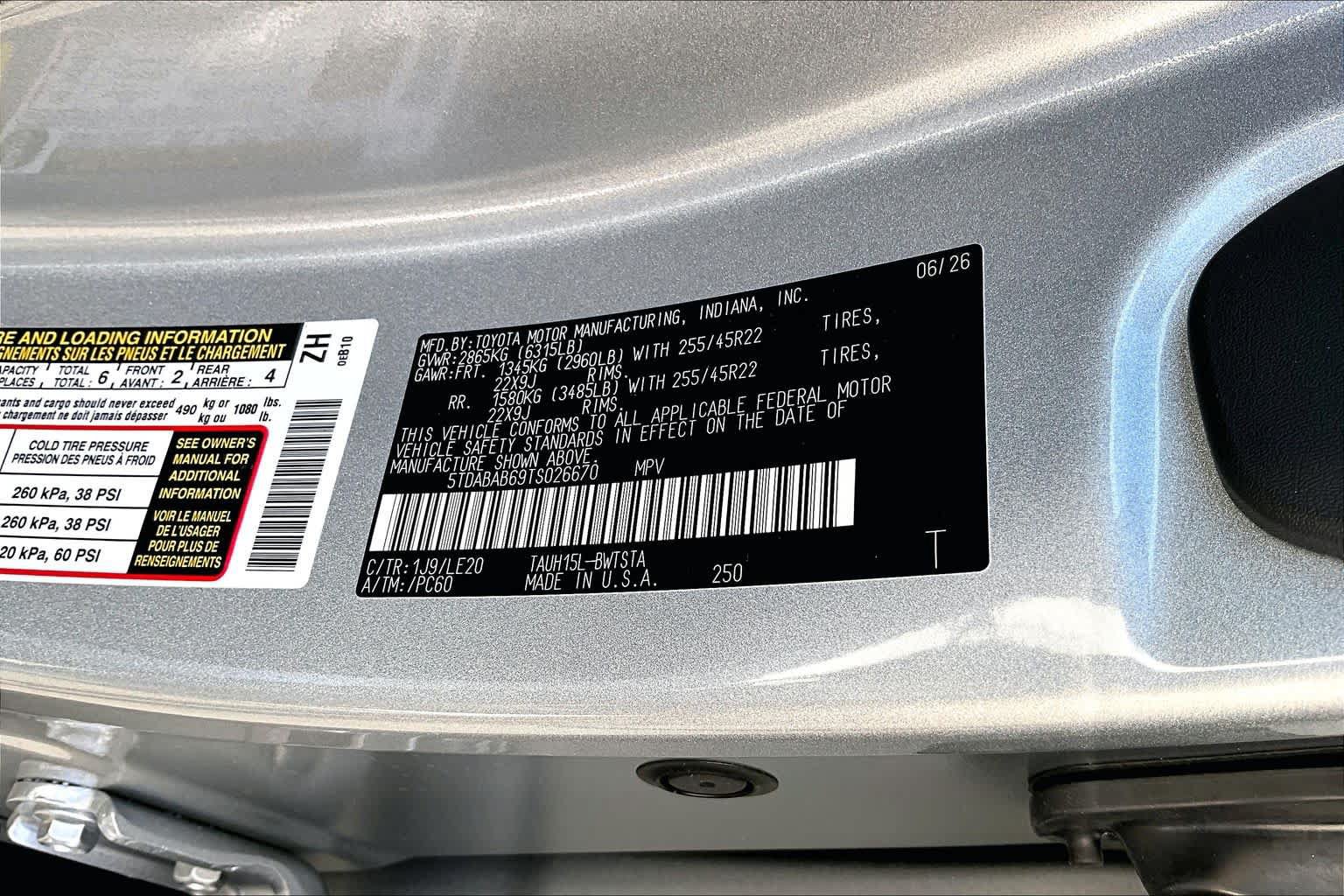 New 2026 Lexus TX 500h AWD image 17