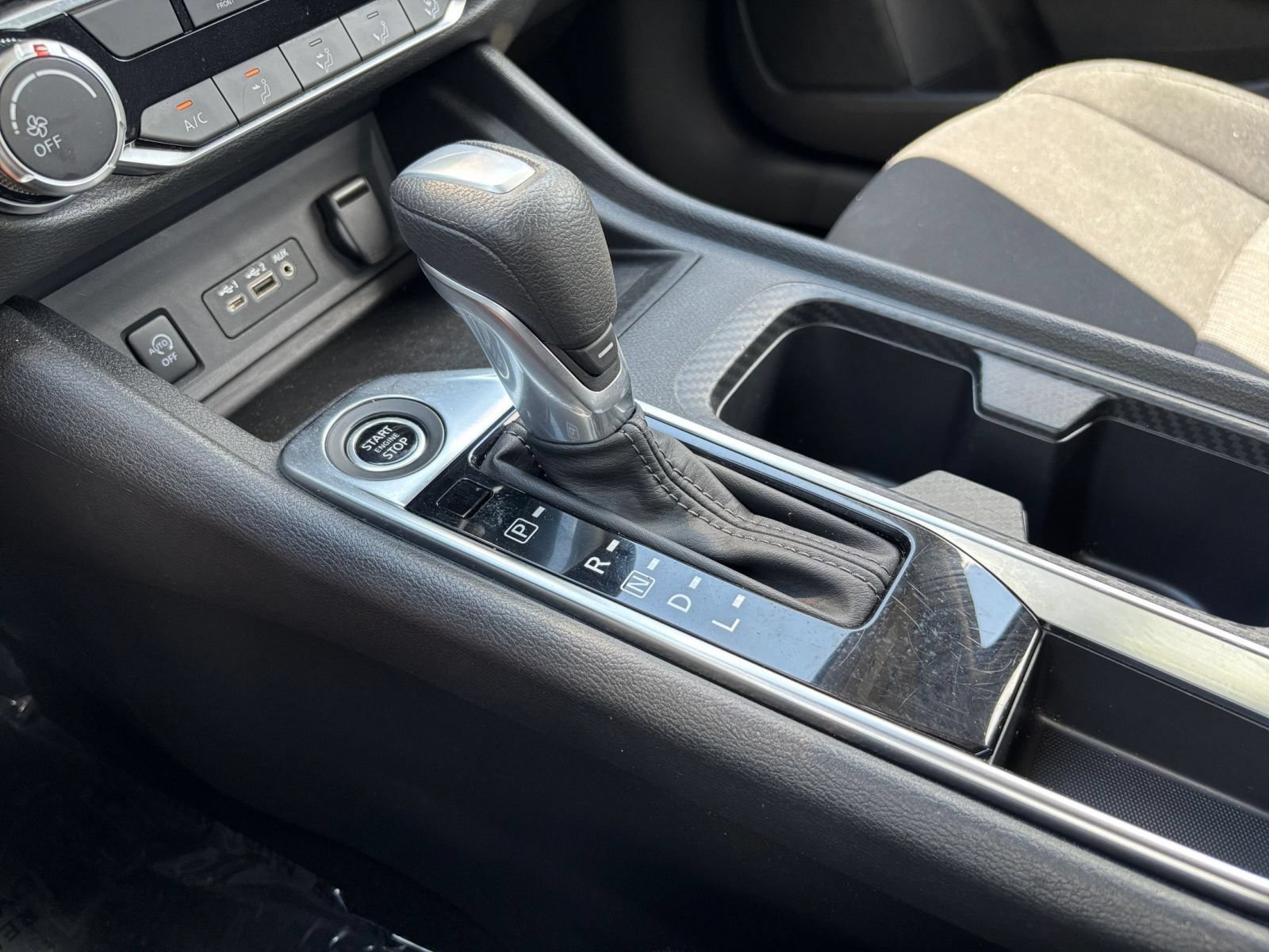 Used 2025 Nissan Sentra SV FWD image 38
