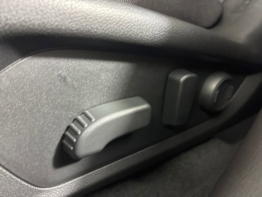 Certified 2025 Subaru Crosstrek 2.0i Premium image 26